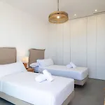 Avanoa - Enchinent Villa Calp